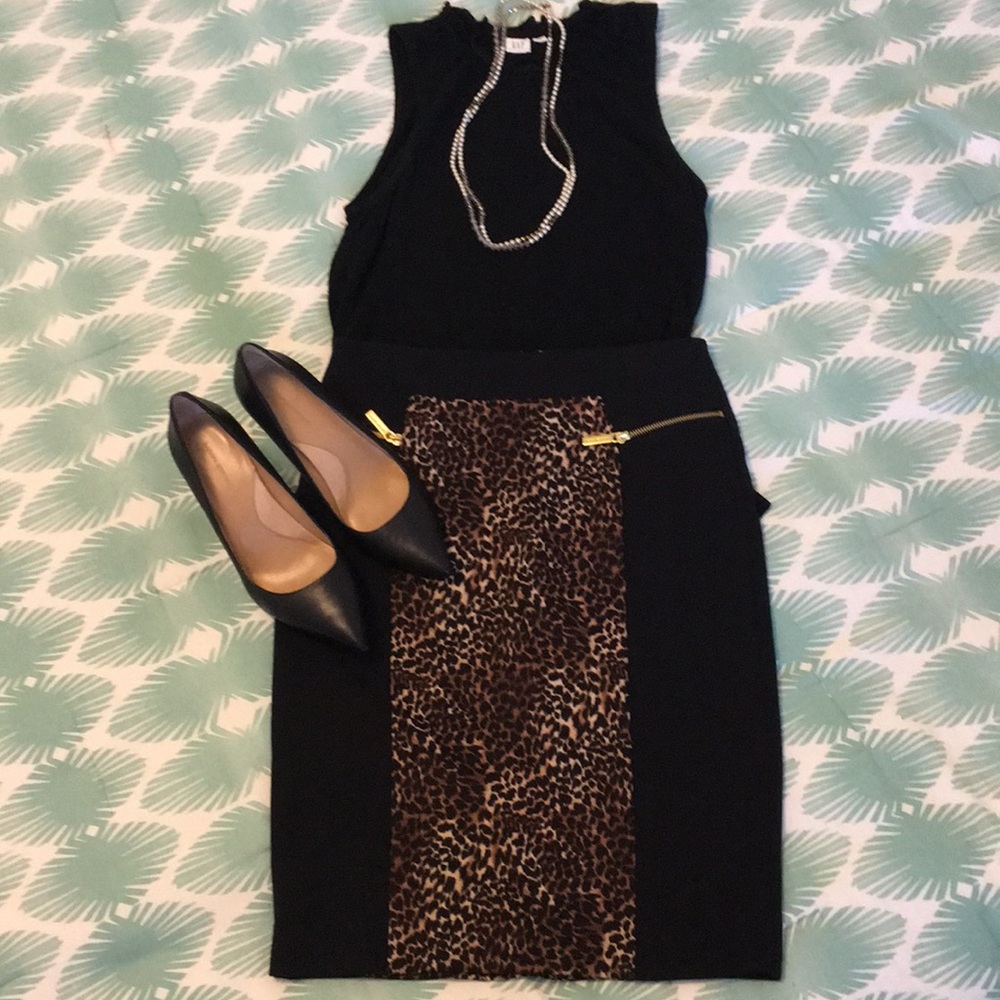 Michael Kors size 4 Leopard Black Skirt